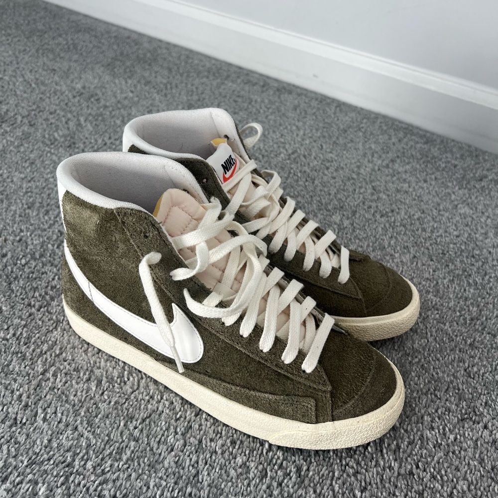 Nike Women Suede Olive and White Sneakers